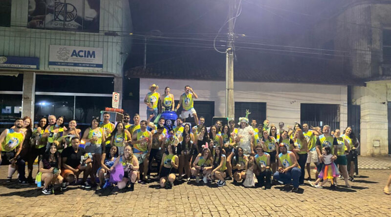 Bloco Uai Meu reúne foliões e se destaca no Muzafolia 2026