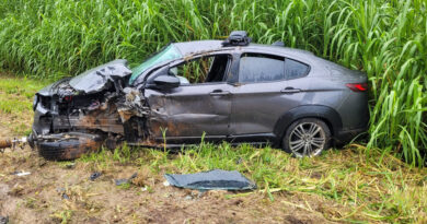 Acidente em Passos interdita rodovia por mais de duas horas