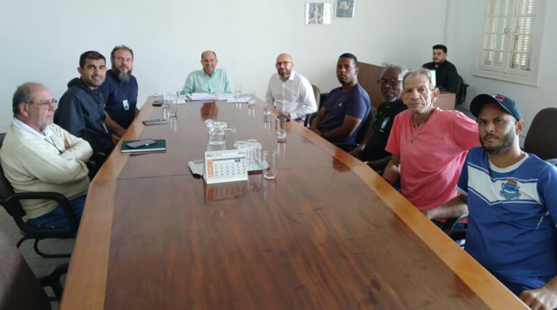 Prefeitura de Guaxupé debate fortalecimento do esporte de base no município
