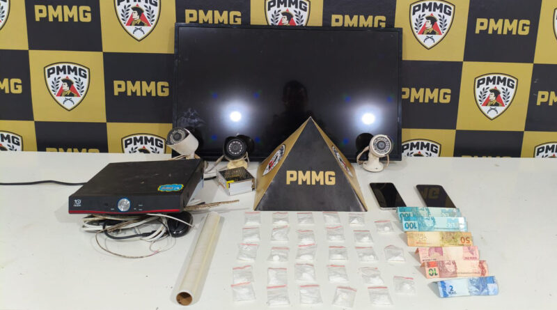 Homem é preso por tráfico de drogas durante operação da PM em Guaxupé