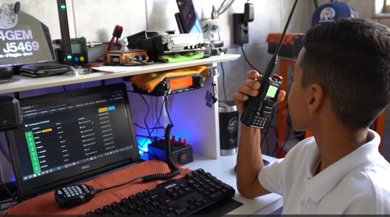 Radioamador de 12 anos de Alfenas conquista feito raro e se destaca no Brasil