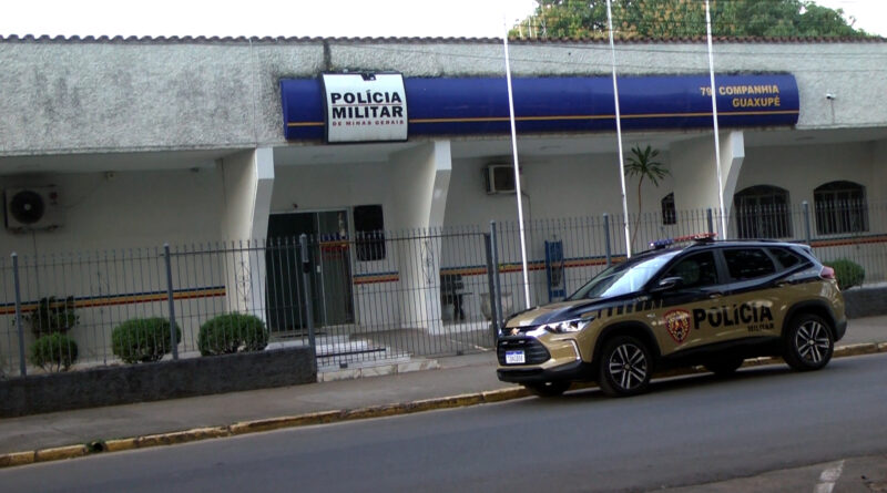 Homem fica ferido após ser atingido por golpe de faca em Guaxupé