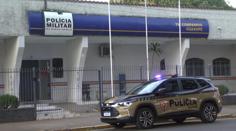 Motociclista é preso após fugir de abordagem da PM em Guaxupé